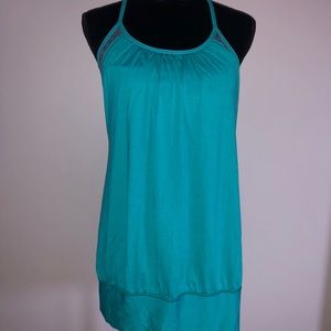 Lululemon tank top with built in bra